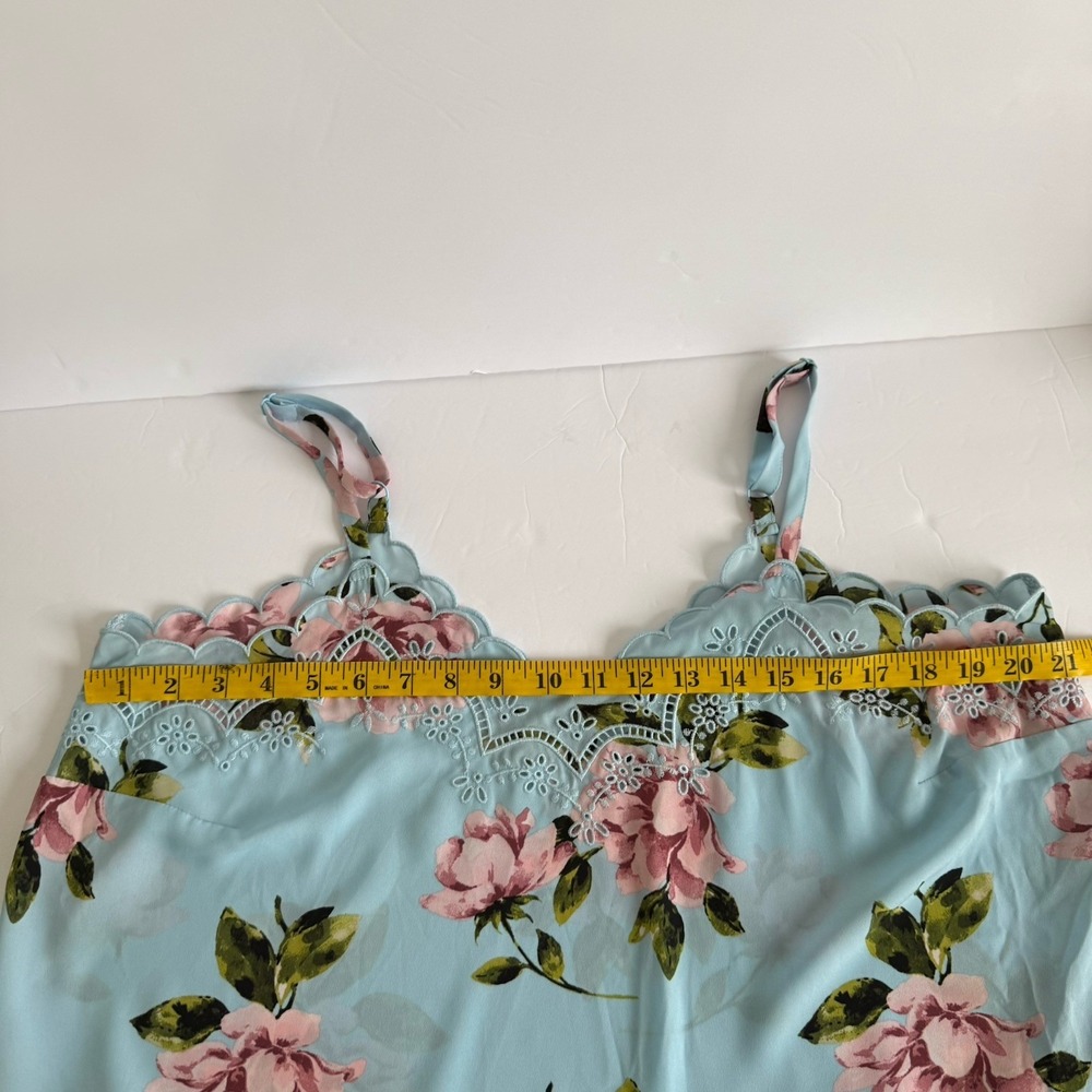Torrid Sophie Camisole Top Women's 00 M/L Blue Floral Feminine Satin Eyelet - Picture 7 of 10